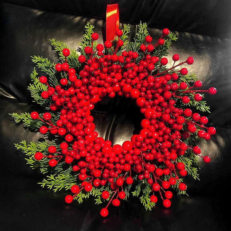 Венок с ягодами Wreath With Berries 38 cm